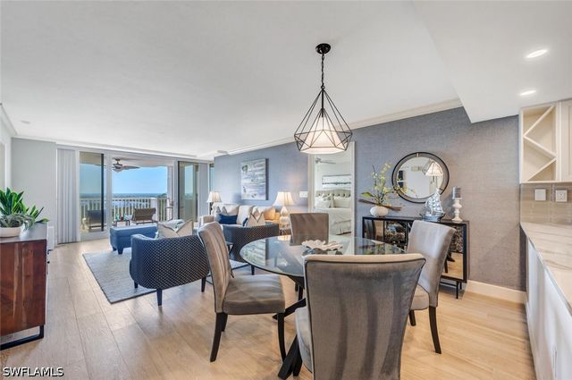 6849 Grenadier BLVD 503, Naples, FL 34108