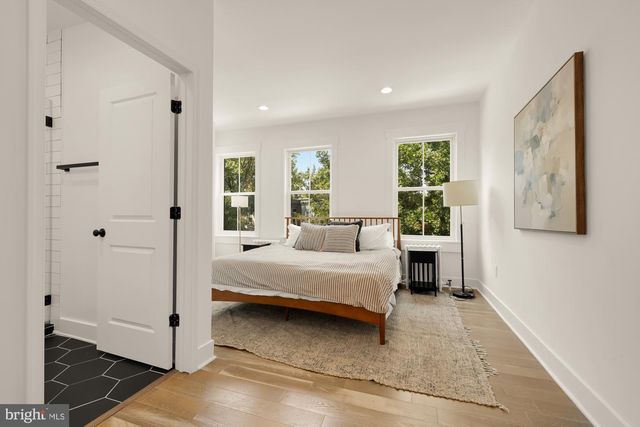 1817 8TH ST NW, Washington, DC 20001