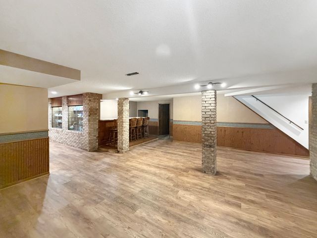 1020 Bertram Drive 17-1, Freeport, IL 61032