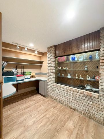 1020 Bertram Drive 17-1, Freeport, IL 61032