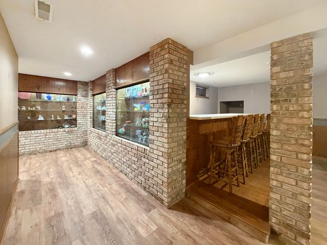 1020 Bertram Drive 17-1, Freeport, IL 61032