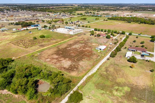 712 E Cook Street, Josephine, TX 75189