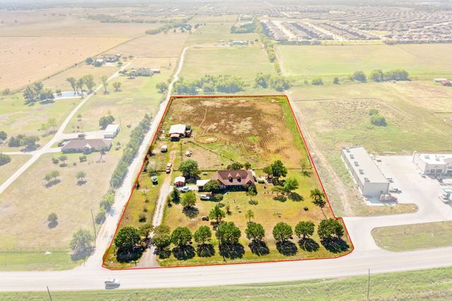 712 E Cook Street, Josephine, TX 75189