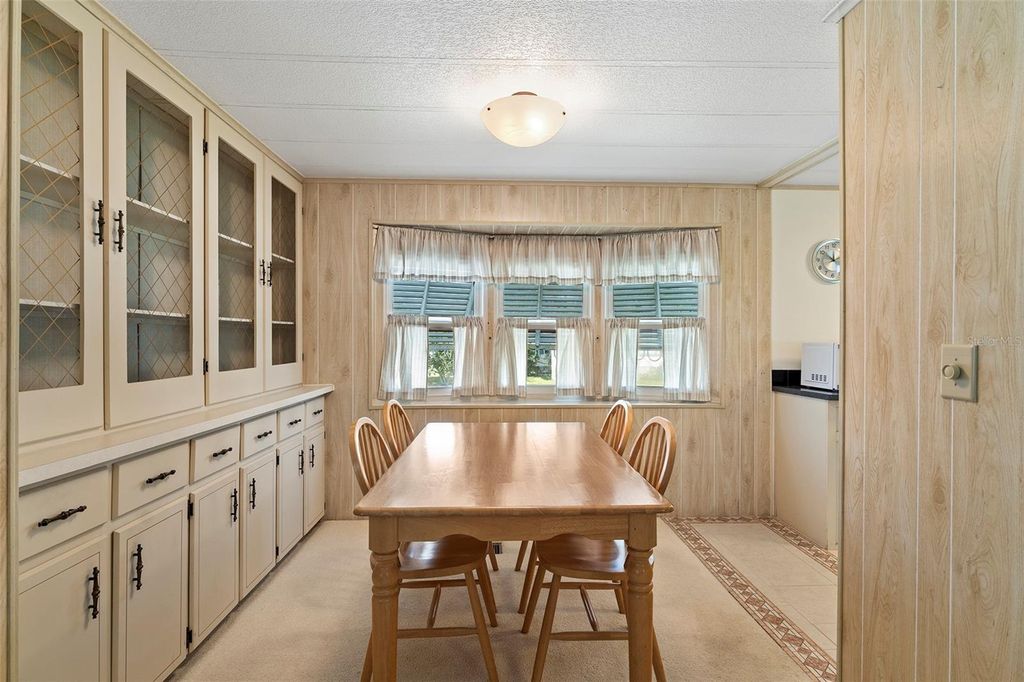 Image 12 of property listing at 2519 INDEPENDENCE LN, St Cloud, FL 34772