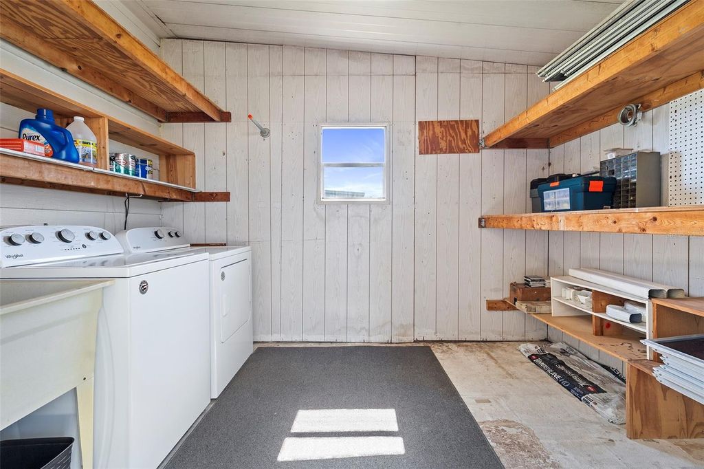 Image 23 of property listing at 2519 INDEPENDENCE LN, St Cloud, FL 34772