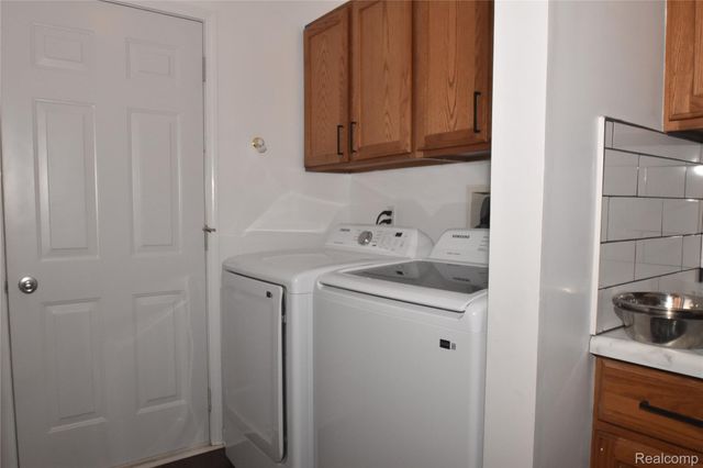 23436 Mahoney Court 182, Brownstown Charter Township, MI 48183
