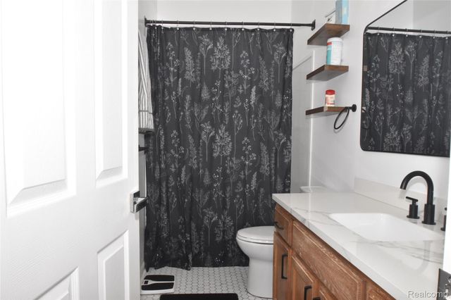 23436 Mahoney Court 182, Brownstown Charter Township, MI 48183