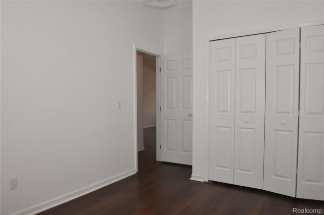 23436 Mahoney Court 182, Brownstown Charter Township, MI 48183