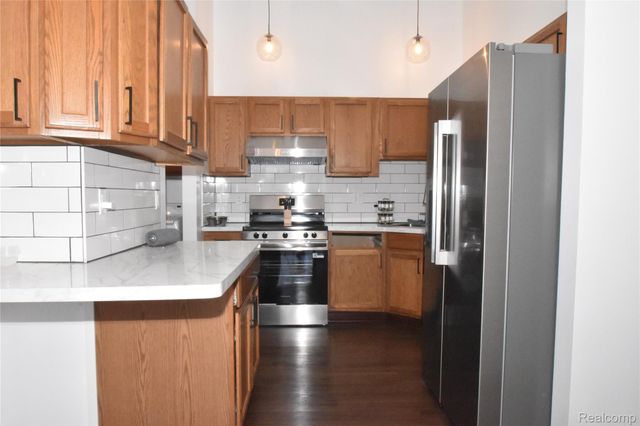 23436 Mahoney Court 182, Brownstown Charter Township, MI 48183