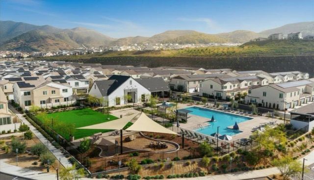 348 SWEET PLACE, Fallbrook, CA 92028