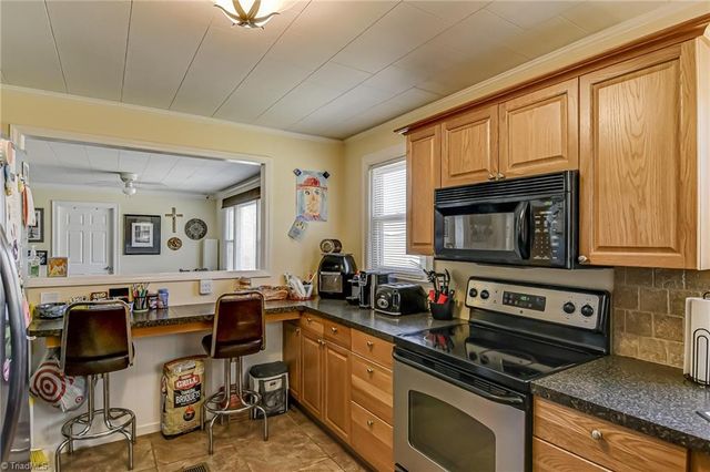 3330 Fraternity Church Road, Winston-salem, NC 27127