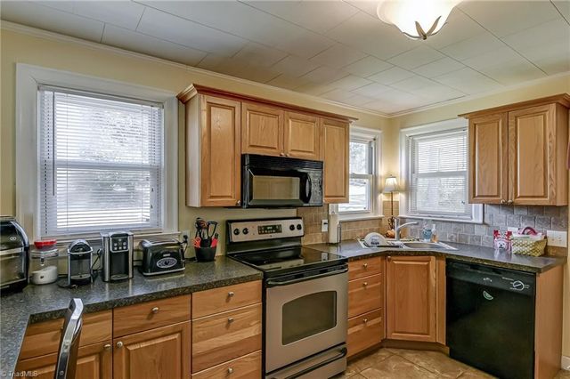 3330 Fraternity Church Road, Winston-salem, NC 27127