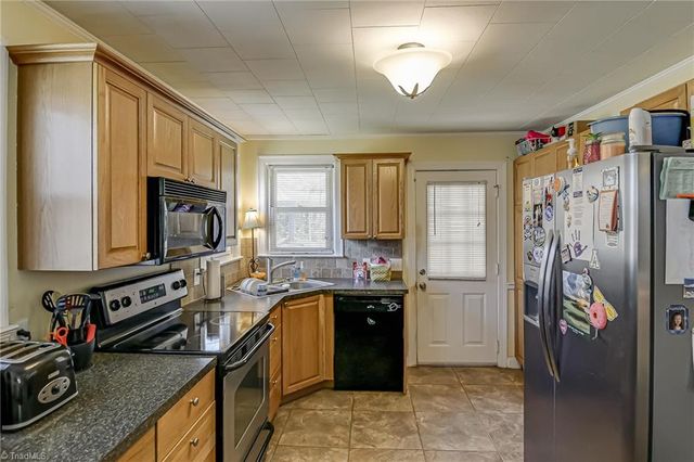 3330 Fraternity Church Road, Winston-salem, NC 27127