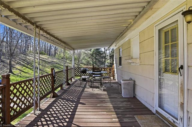 3330 Fraternity Church Road, Winston-salem, NC 27127