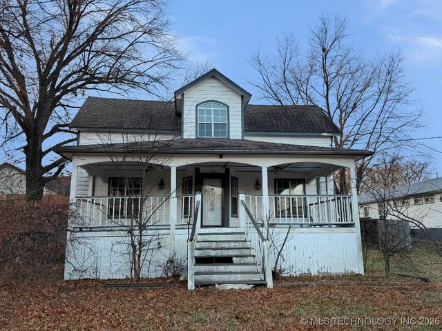 106 NE 3rd Street, Wagoner, OK 74467