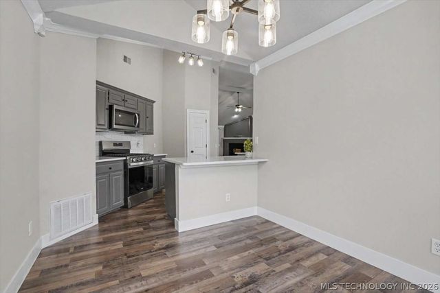 9248 S 87th East Avenue, Tulsa, OK 74133