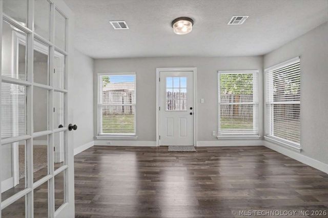 9248 S 87th East Avenue, Tulsa, OK 74133