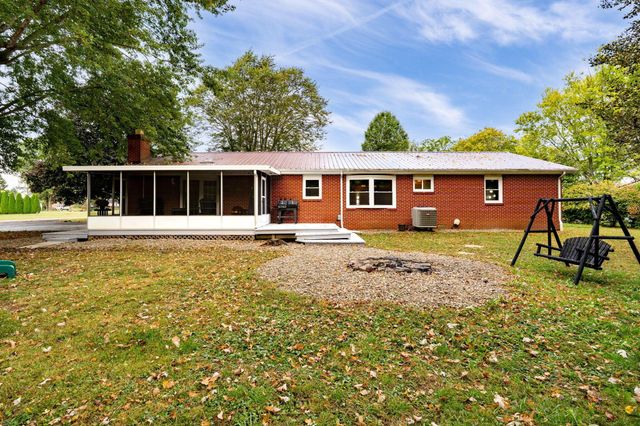 75 Country Manor Drive SE, Washington Court House, OH 43160