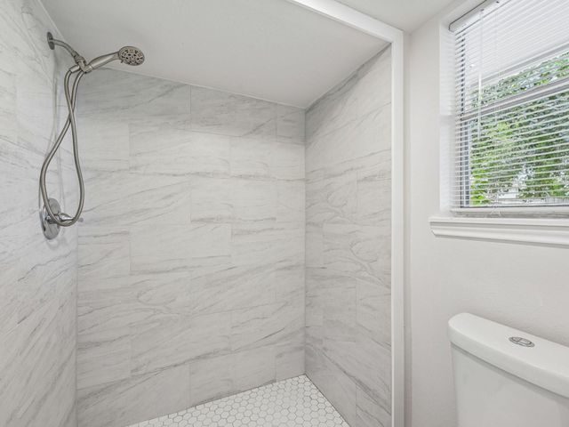 7110 Log View Drive, Houston, TX 77040