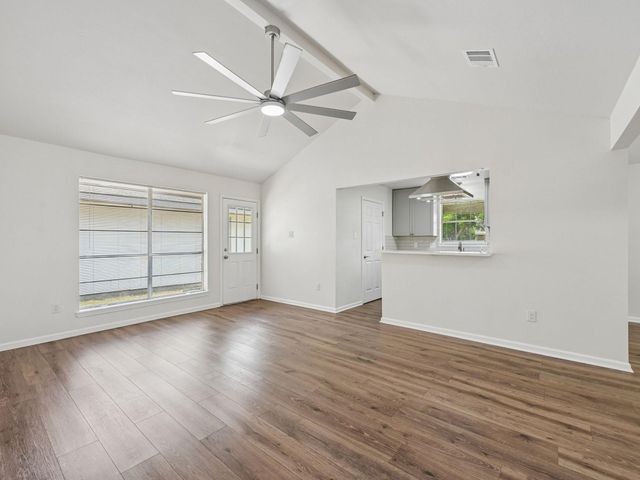7110 Log View Drive, Houston, TX 77040