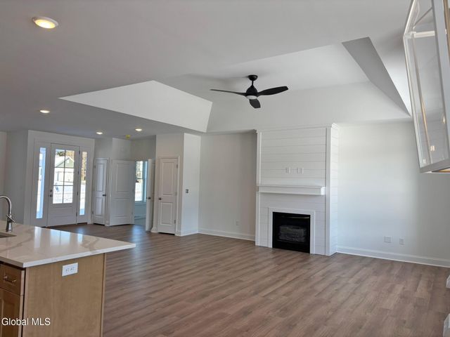 31 Eastpointe Drive, Wilton, NY 12866