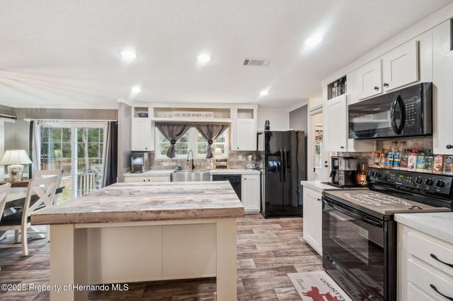 18625 Deason Drive, Spring Hill(pasco), FL 34610