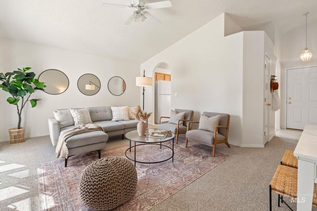 3300 S Holly, Nampa, ID 83686