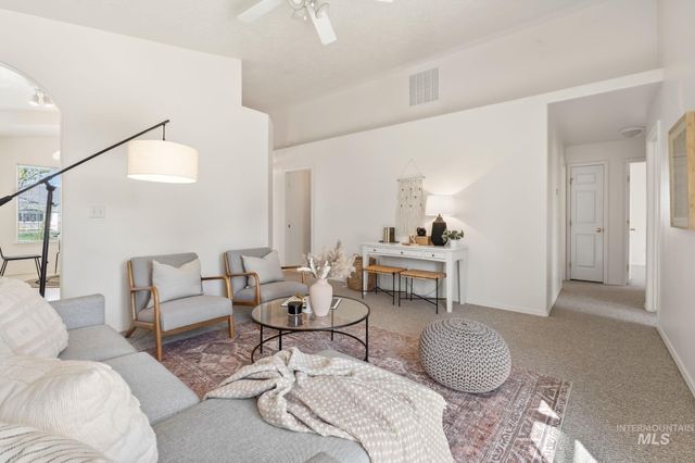 3300 S Holly, Nampa, ID 83686