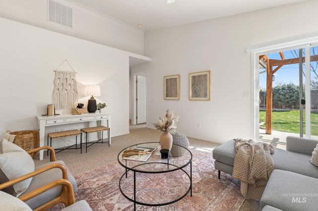 3300 S Holly, Nampa, ID 83686