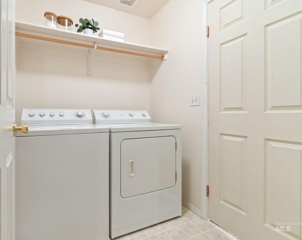 3300 S Holly, Nampa, ID 83686