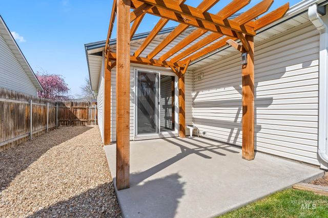 3300 S Holly, Nampa, ID 83686