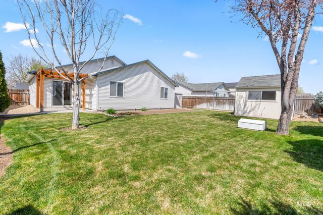 3300 S Holly, Nampa, ID 83686