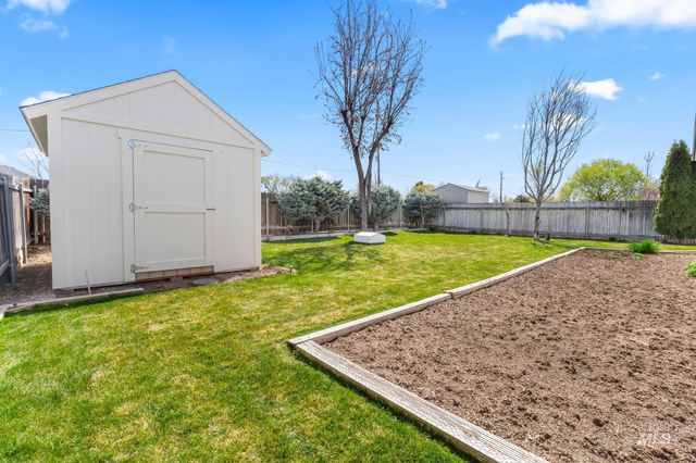 3300 S Holly, Nampa, ID 83686