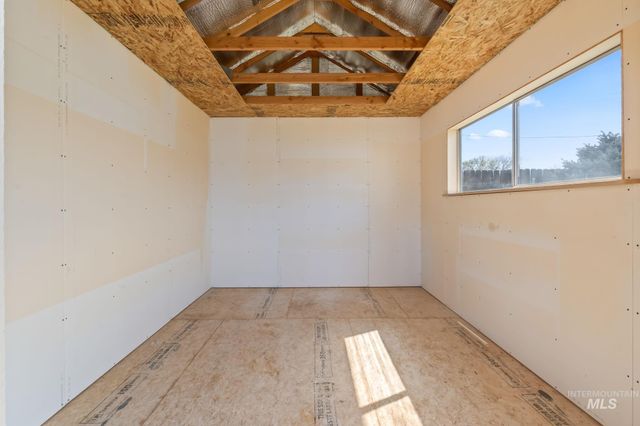 3300 S Holly, Nampa, ID 83686