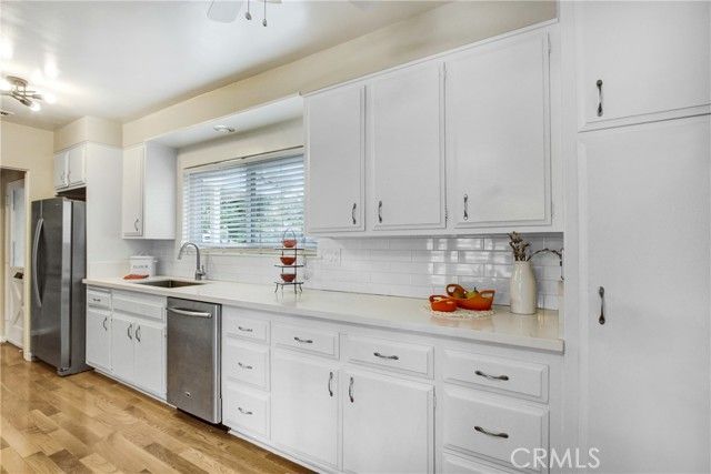 927 Alta Loma Drive, Corona, CA 92882