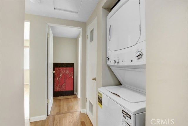 927 Alta Loma Drive, Corona, CA 92882