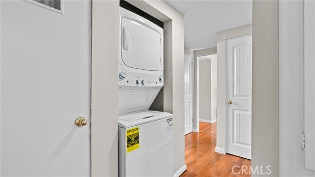 927 Alta Loma Drive, Corona, CA 92882