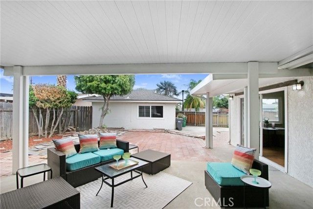 927 Alta Loma Drive, Corona, CA 92882