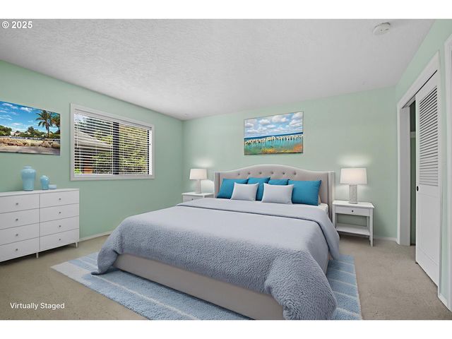 8900 Ne 36TH St 1, Vancouver, WA 98662