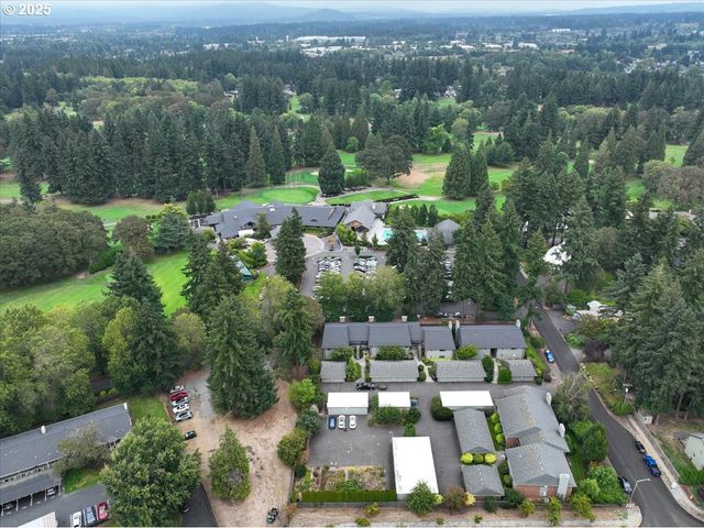 8900 Ne 36TH St 1, Vancouver, WA 98662