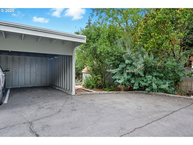 8900 Ne 36TH St 1, Vancouver, WA 98662