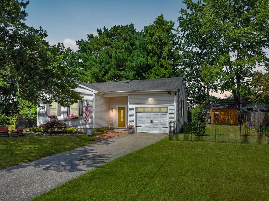 173 Ward St Street, Manchester, NH 03104