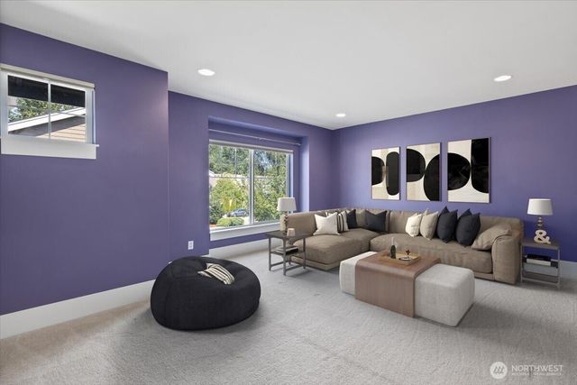 907 Ilwaco Place NE, Renton, WA 98059