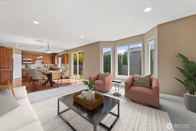 907 Ilwaco Place NE, Renton, WA 98059