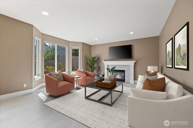 907 Ilwaco Place NE, Renton, WA 98059