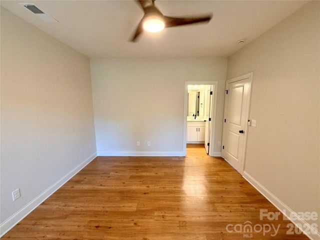 521 N Linwood Avenue, Charlotte, NC 28216