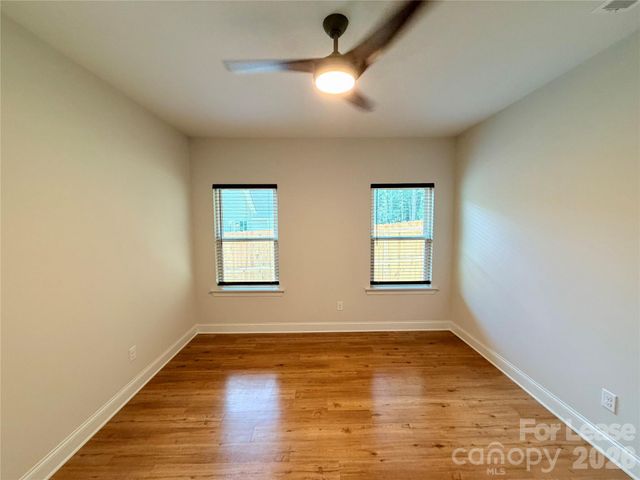 521 N Linwood Avenue, Charlotte, NC 28216