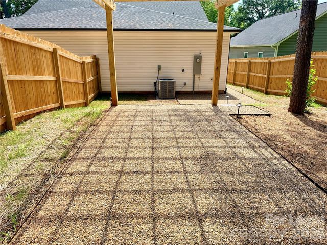 521 N Linwood Avenue, Charlotte, NC 28216