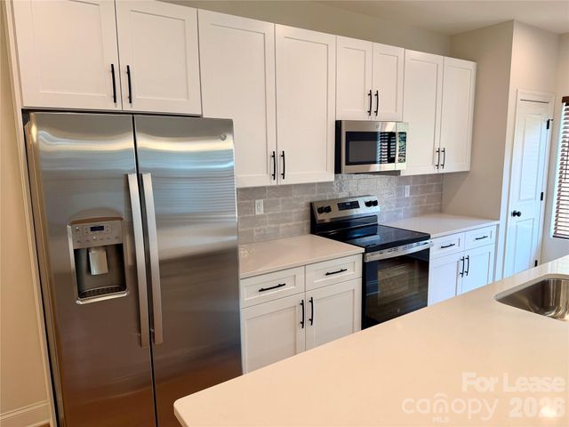 521 N Linwood Avenue, Charlotte, NC 28216