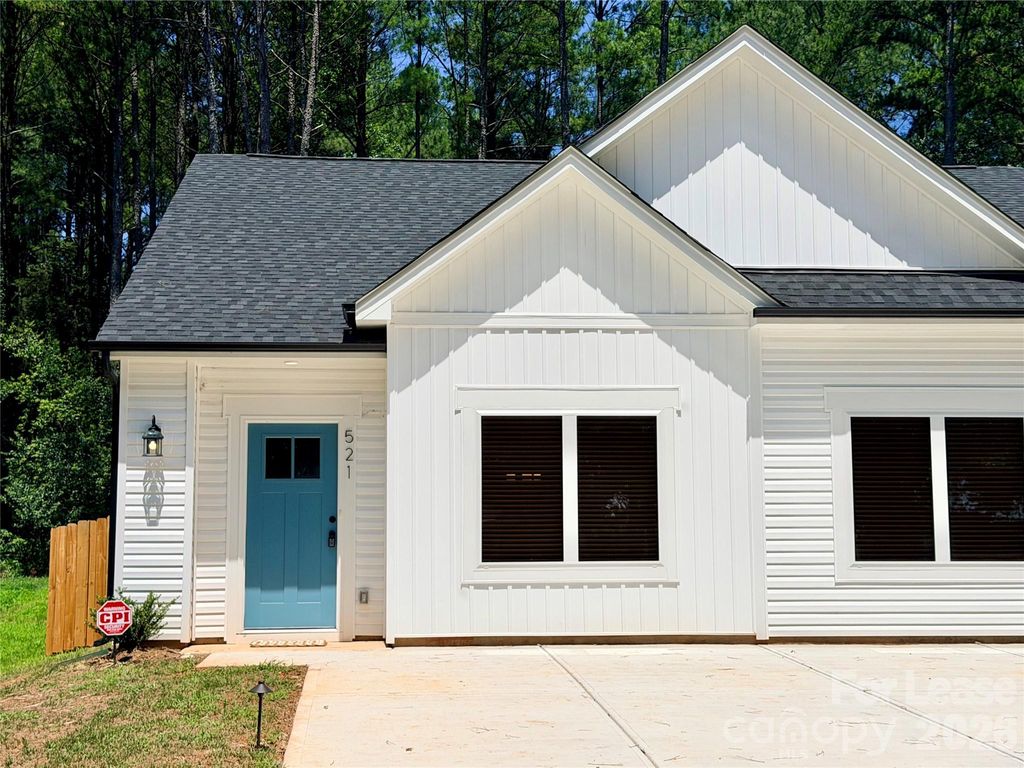521 N Linwood Avenue, Charlotte, NC 28216